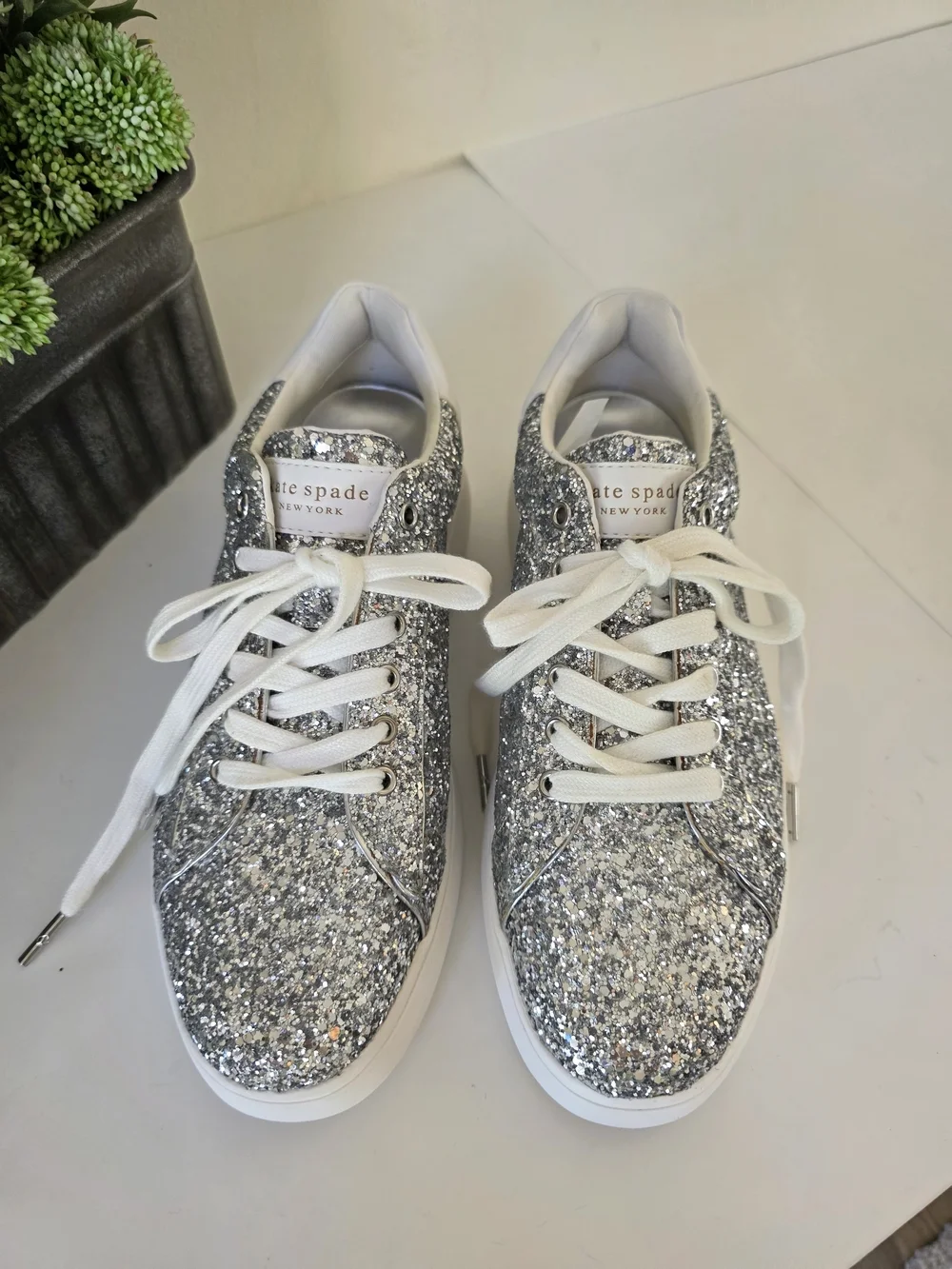 Kate Spade NY Lift Sneakers Silver Glitter Size 9 Sparkle Fashion Sneakers